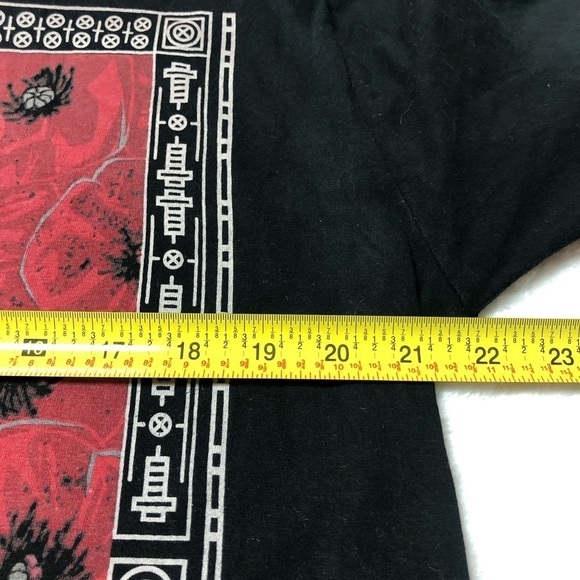 V Squared2 Hangtime Red & Black T-shirt with Biomechanical Bird Graphic Large - Picture 5 of 7